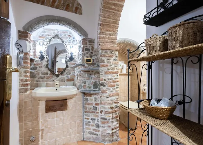 De'gombruti, By Short Holidays Bologna