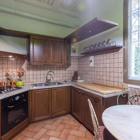 Apartment De'gombruti, By Short Holidays *