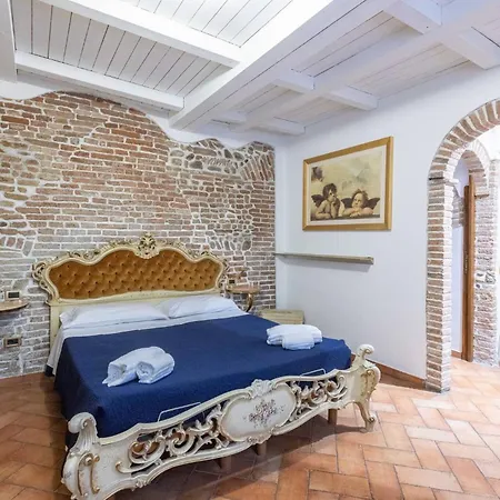 Apartment De'gombruti, By Short Holidays *