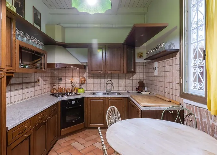 De'gombruti, By Short Holidays * Bolonha